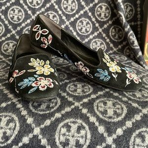 Tory Burch Embroidered Suede shoes